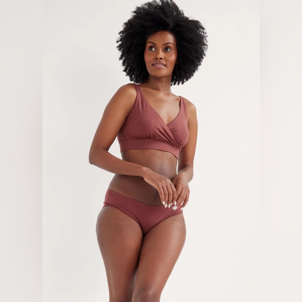 Hatch Dream Feed Nursing and Sleeping Bra